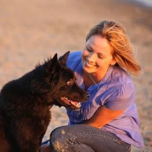 Meet your Posher, Polly